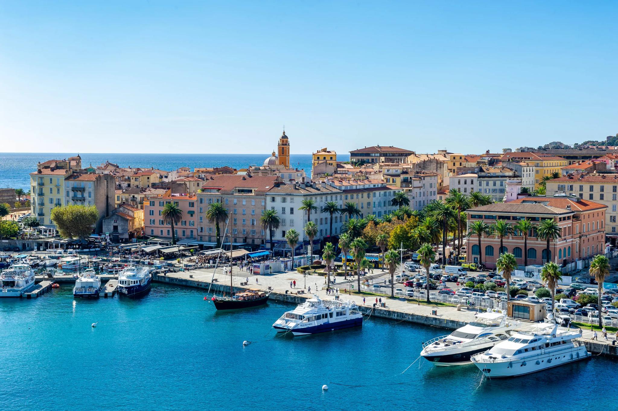 Le port Tino-Rossi à Ajaccio